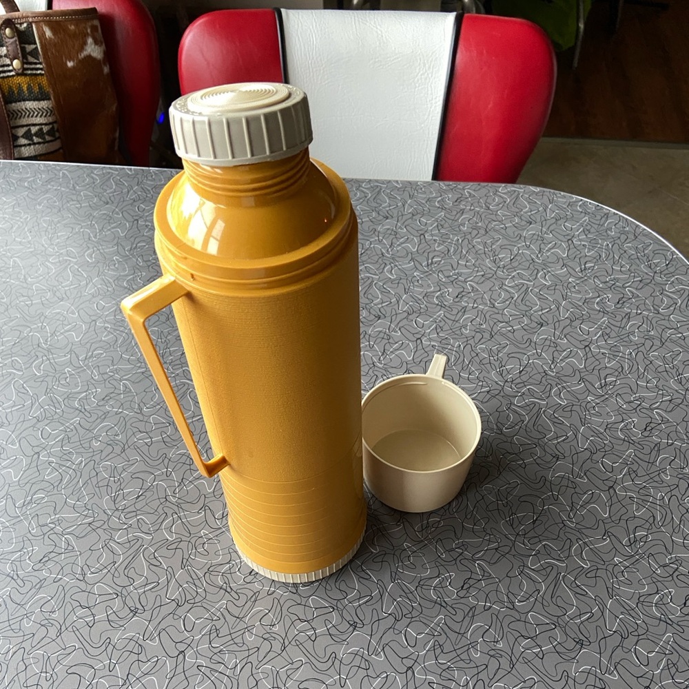 Thermos Bottle
